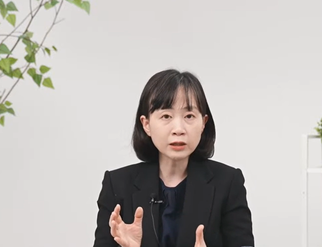 망막박리 수술 후 회복, 엎드려 지내는 그 시간이 가장 힘듭니다