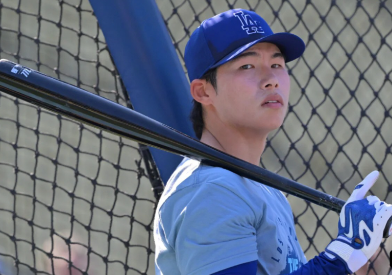 “대주자로도 한 번 안 썼다?” 김혜성 NLCS 로스터 탈락, 다저스가 유망주를 선택한 이유