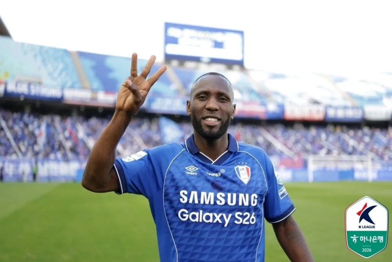 "역시 마지막 퍼즐이었어"..루이스 해트트릭, 수원 안산 4-1 대파하고 5연승