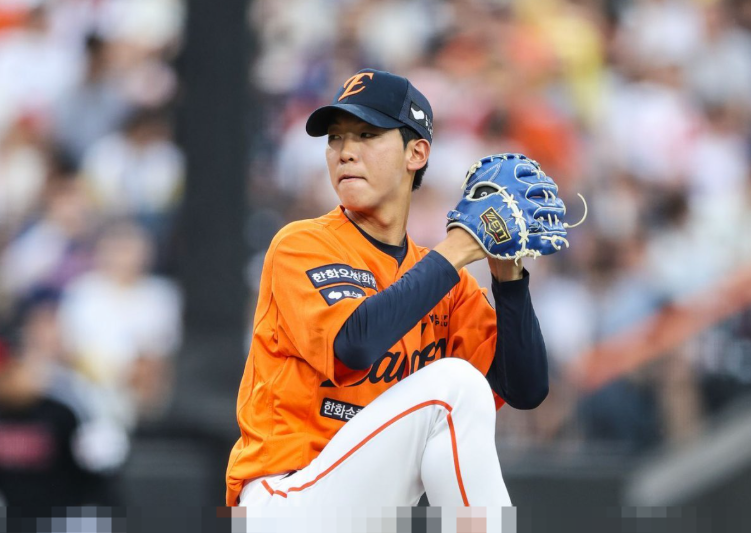 전체 1순위 황준서, 3년째 풀리지 않은 숙제…내년엔 슬라이더로 반등할까