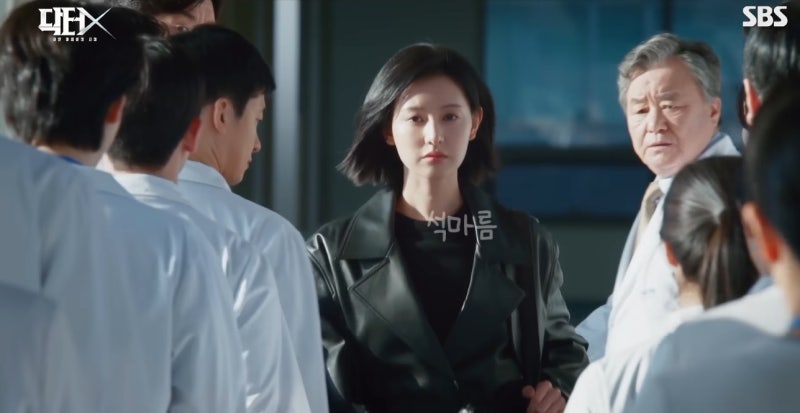 '눈물의 여왕' 이후 2년 만에 메스 잡았다더니, 닥터X 김지원 결국 일 냈다 (SBS금토드라마)