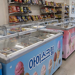 “휴대폰 충전하려고 냉동고 전원을 뽑았다고?” 무인매장 아이스크림 녹여버린 손님의 황....