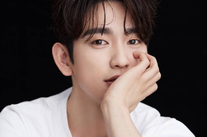 유바비부터 이호수까지… 알고 보면 더 놀라운 박진영의 정체