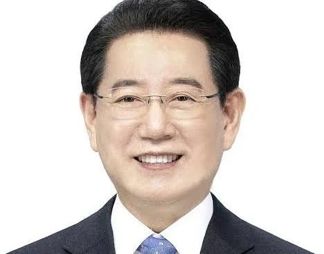 김영록이 한전 사장이 되려면?
