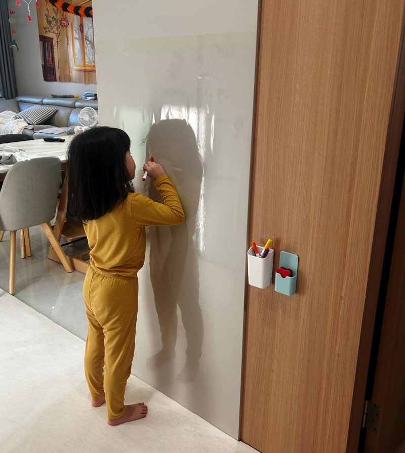 9천원대 무점착 투명 시트지로 초대형 어린이 화이트보드 DIY 후기
