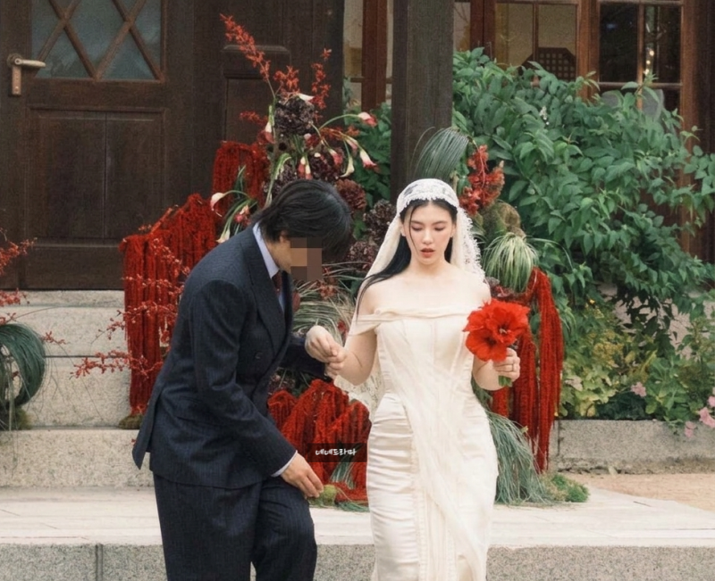 비공개 깜짝 결혼 김용지 딸 혼전임신 겹경사 훈남 남편 정체도 떴다