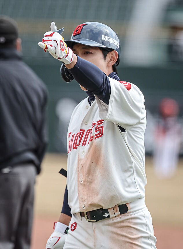MLB 20억대 제안 거절한 두산 김지우, 계약금 5억 확정한 이유