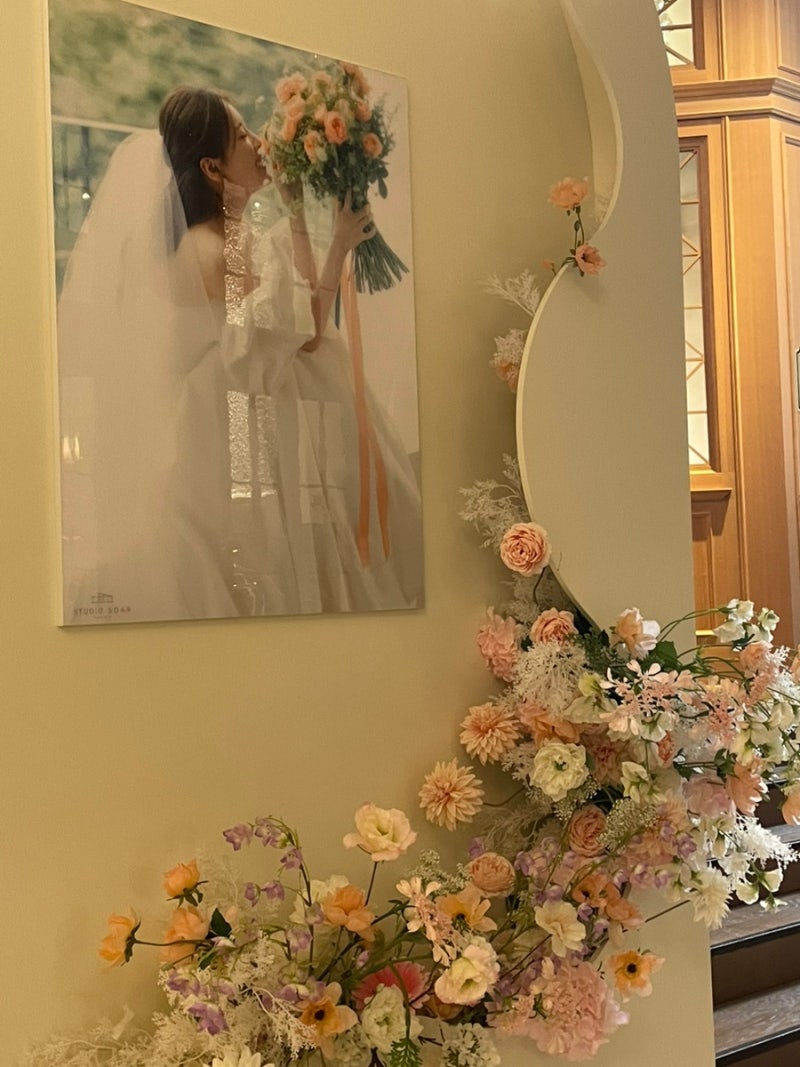 광주 드메르웨딩홀 베일리홀 로비 및 포토테이블