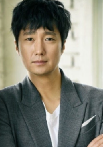 “300만 돌파에도 논란?” 박해일 프로필 나이 학력 결혼, 암살자들 최신 근황