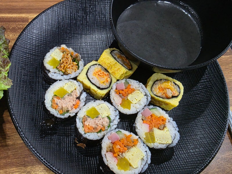 김밥이 나오는 한식뷔페라고? 김밥 무한으로 먹기위해 간 전북 완주 달구리밥상