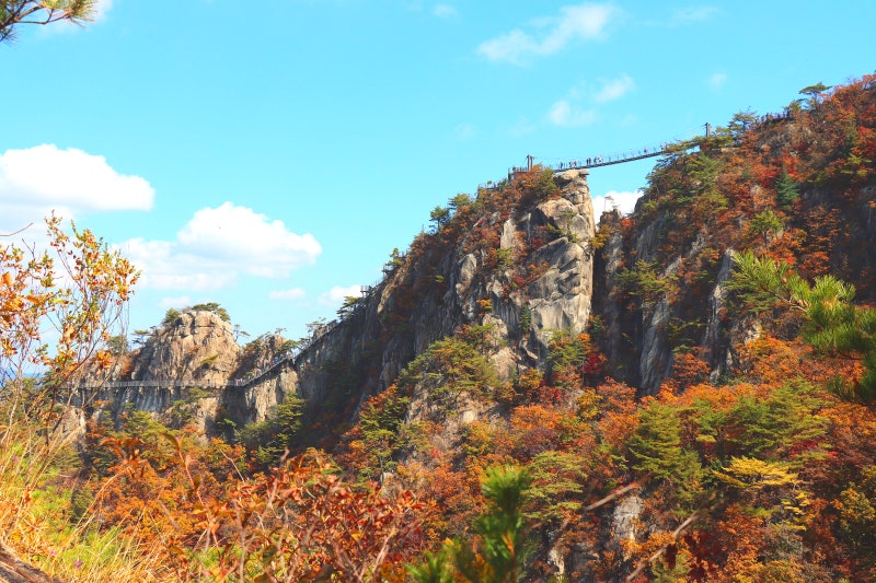 운악산