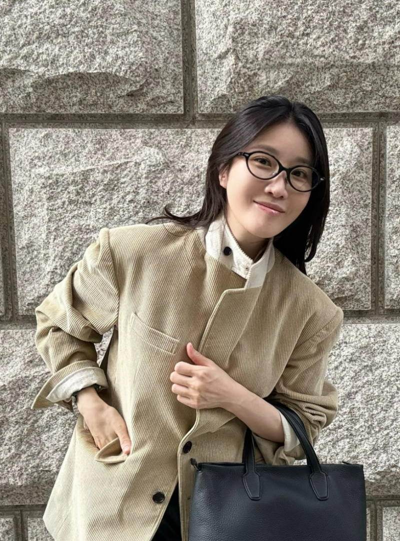 "동생 사업 내가 살리겠다" 가을 분위기 물씬, 강민경 옷 32만원짜리 입고 나타난 이해리