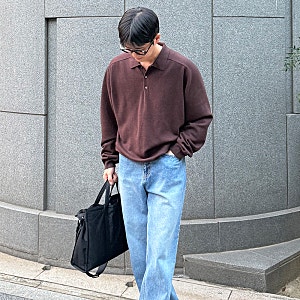 남자 브라운 니트 코디, 연청과 검정 소품으로 정리해요 | ODi