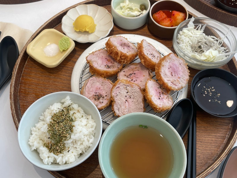수원 행궁동 맛집 | 데이트하기 좋은 돈카츠 맛집, 주말 웨이팅 없이 방문한 후기