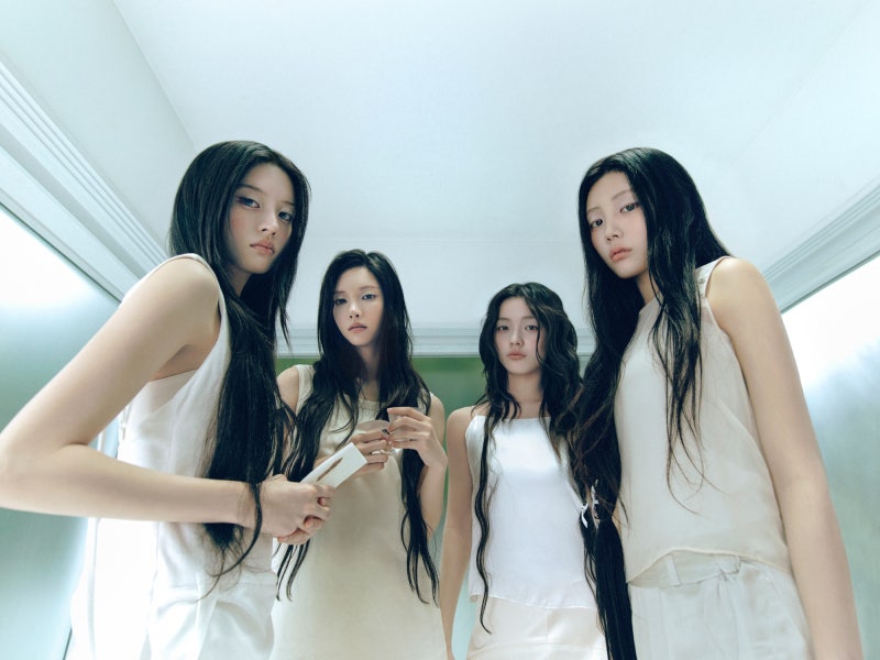 아일릿 '체포하겠어' 게임 돌풍, 앨범 발매 전부터 심상치 않은 조짐