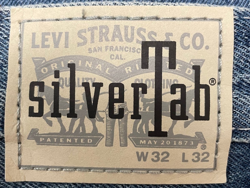 [Levi's] 리바이스 실버 탭 루즈 Silver Tab Loose A3421