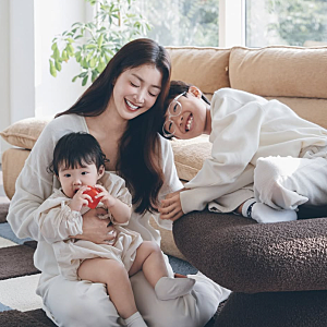이시영 두 자녀와 찍은 가족사진 둘째 딸 벌써 이렇게 컸어?