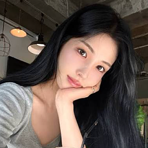 '연예인 딸 외모 1등' 강다은, 칠순 아빠 강석우 옆에서 찍은 영상 봤더니 "우리 좀 닮았나?" ....