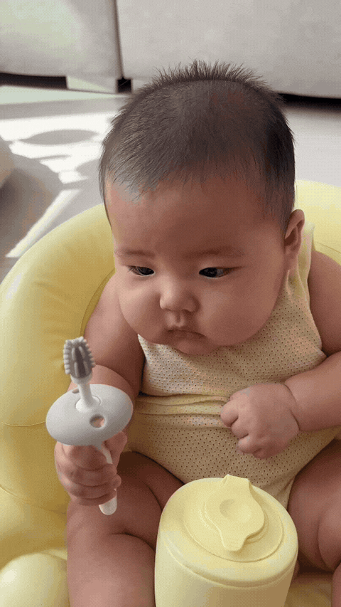 더트웰브 베이비칫솔 ㅣ 우리 아기 첫 칫솔, 언제까지 기다리고만 있으실래요?