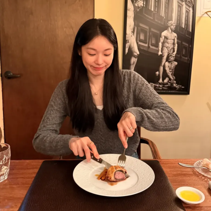 김연아, 곰인형 두 개 올렸을 뿐인데…고우림과 임신설 다시 나온 이유
