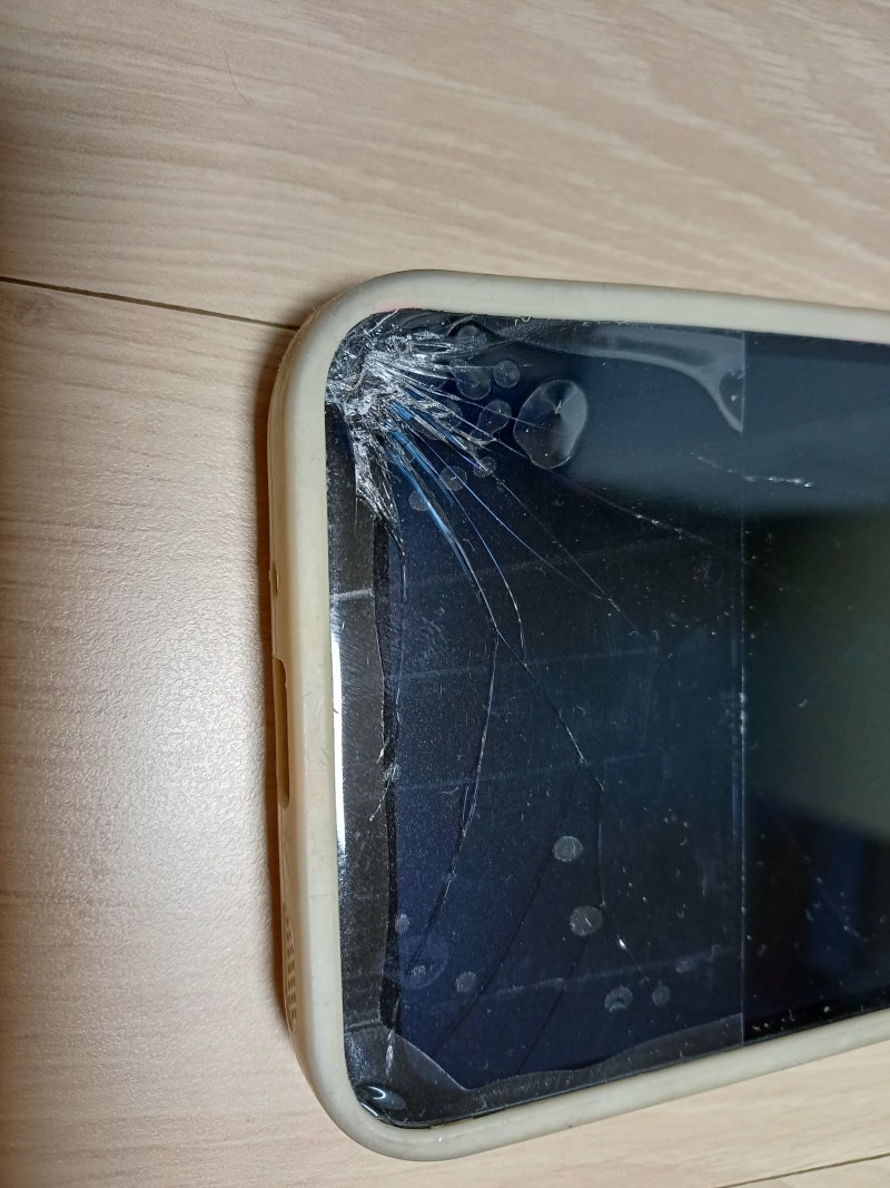 해외판 핸드폰 갤럭시 A16 삼성서비스센터 액정 수리 및 비용