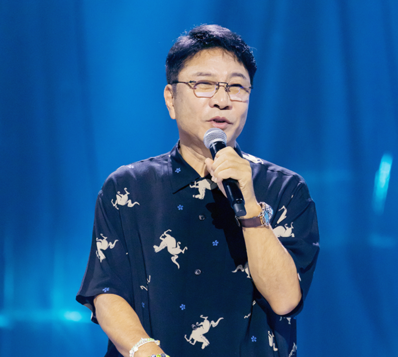 경업금지 풀린 'SM 신화' 74세 이수만의 귀환… 신인 24명 공개, K팝 판도 흔들까?