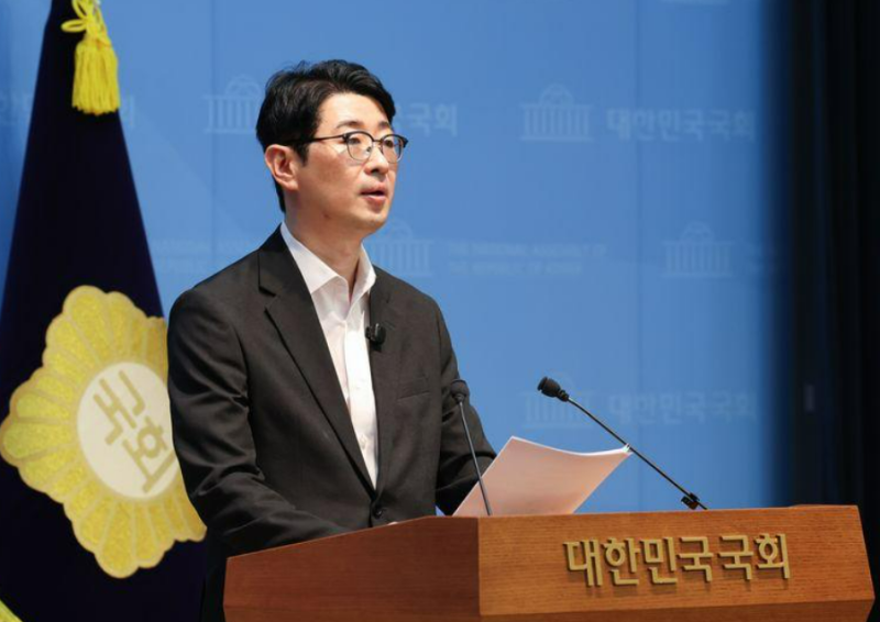 주진우 ‘이재 명을 끊을 때’ 논란 확산…민주당 사퇴 요구, 결국 ‘골프 특검법’까지