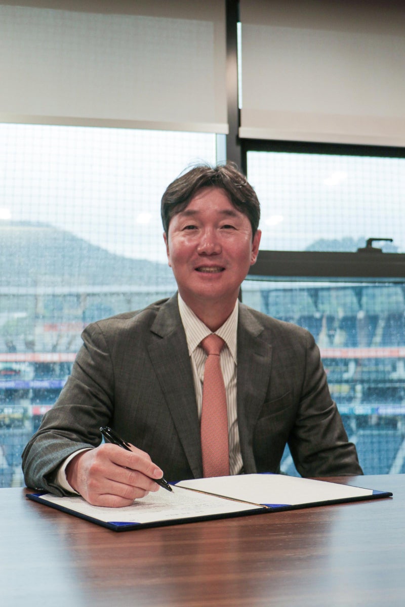 “김경문 시대 끝났다” 한화, 류지현 감독 선임+코치 4명까지 줄줄이 결별