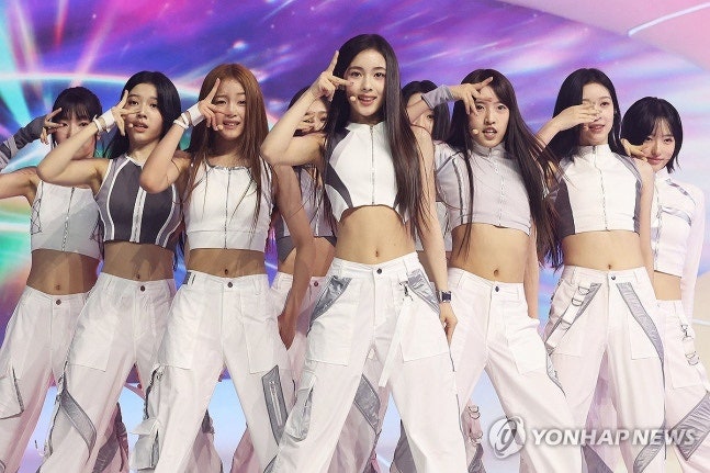 보아, 제시카, 설리 다 모였네! 이수만표 신인 걸그룹에 A20 라이트