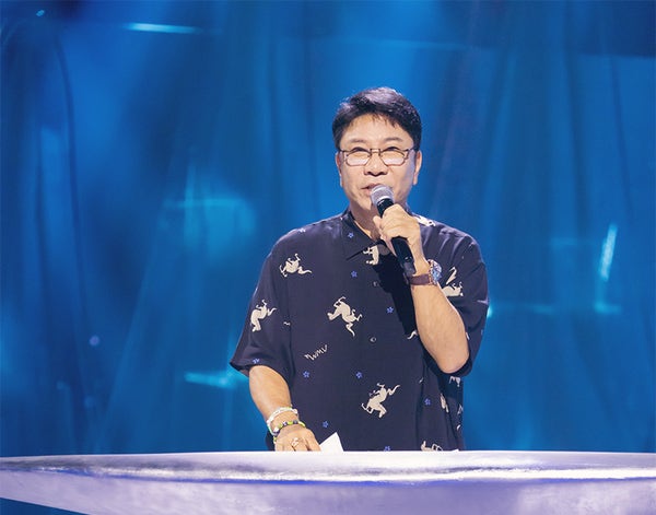 "유영진 데려와 SM을 다시 만들었네" 감다살 이수만표 무대에 '술렁'