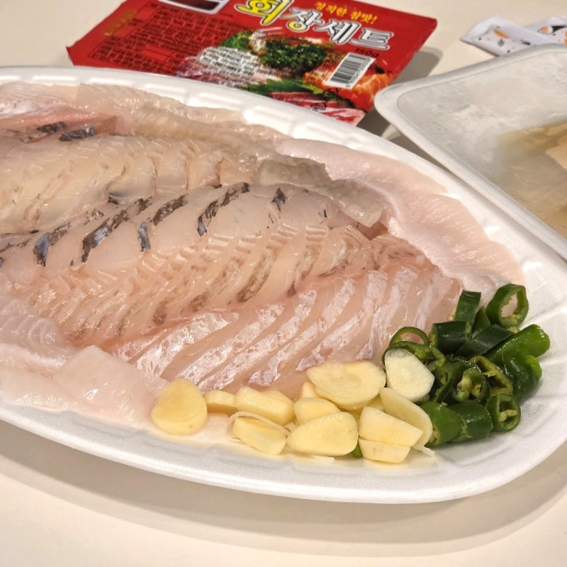 강릉중앙시장회센터 추천 은총횟집 광어 우럭 숙소 포장 후기