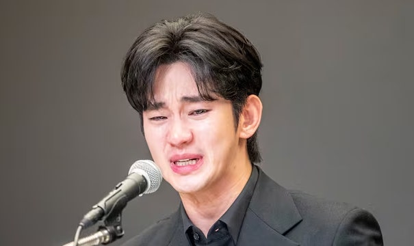 김수현 조작 카톡 의혹, 2016년 대화 상대는 연예인 A씨? 새 보도 내용 정리