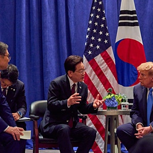 [석간] 靑, 李·트럼프 골프 회동 실무팀 구성…연말 성사 가능성 / 이 대통령, HMM 부산 이전 ....