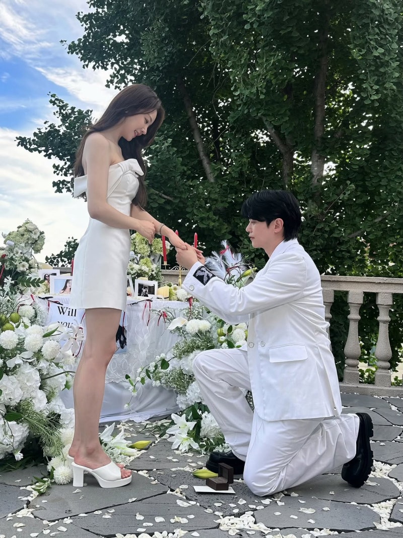 9년 전엔 놓쳤는데 결국 결혼까지? 강균성♥유하진, 14살 차이보다 놀라운 재회