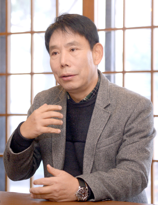 "누군가 조작질 하는 듯" 신문선이 손흥민 리더십 비판에 던진 충격적 질문