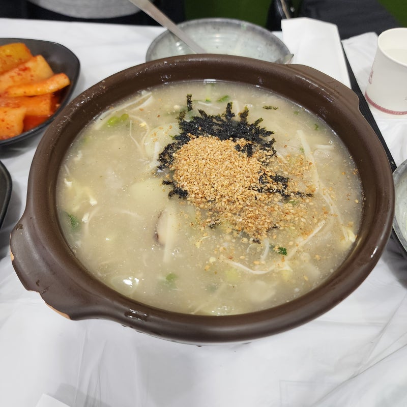 속초 중앙시장 감자옹심이 맛집 감나무집감자옹심이, 주말 웨이팅과 영업시간 안내