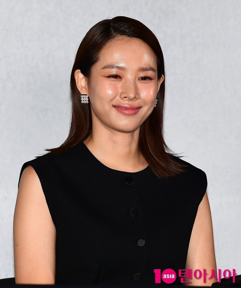 조윤희 프로필 나이 학력 데뷔 리즈 이동건 이혼 6년, 황정음 유튜브 "이혼 무섭지" 고백 근황
