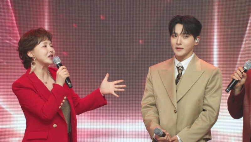 '전설의 사내' 성리, 대학 시절 교수 금잔디와 사제 대결