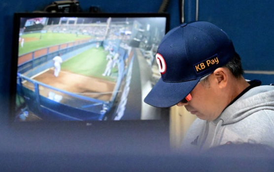 “투수는 1위, 홈런은 9위” 두산, 와일드카드 탈락보다 더 무서운 2027년
