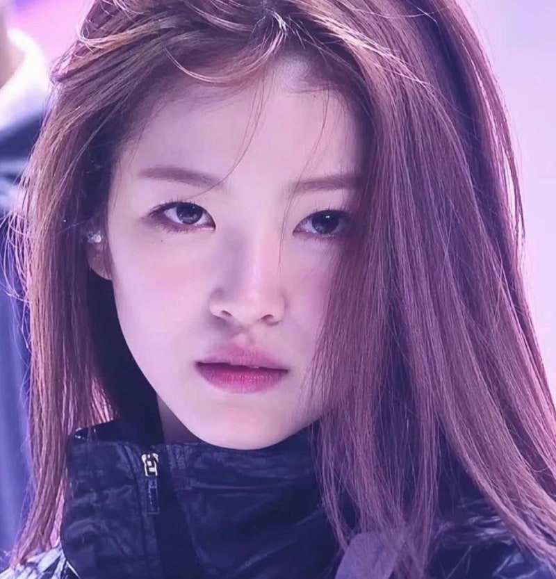 "뜨자마자 무슨일" A20 LITE 애기 보아 '아이찡' 엄마 중국 회사 임금체불 7억 달해