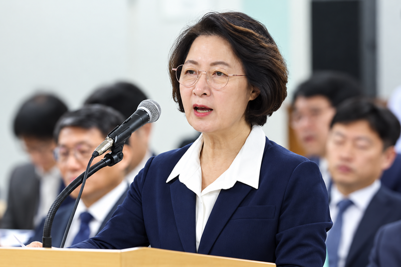 “1조1000억 잡아먹는다” 추미애 발언 논란…소방노조 강력 반발