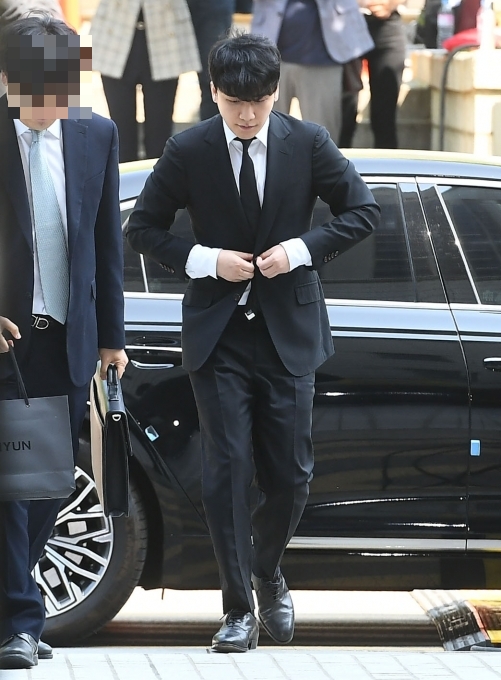 <b>공천</b> 한 자리에 1억 오갔다더니, <b>강선우</b> 결국 법정구속… 판사가 가....