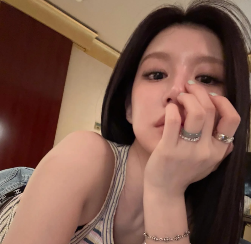 할머니 반지인 줄 알았는데.. 고윤정이 끼자 2030이 몰렸다
