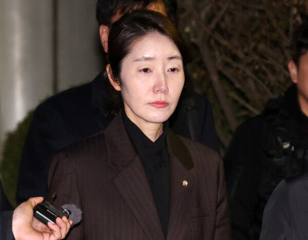 <b>강선우</b>, 1심 징역 2년 6개월 '법정 재구속' ...끝까지 범행을 부인하는....