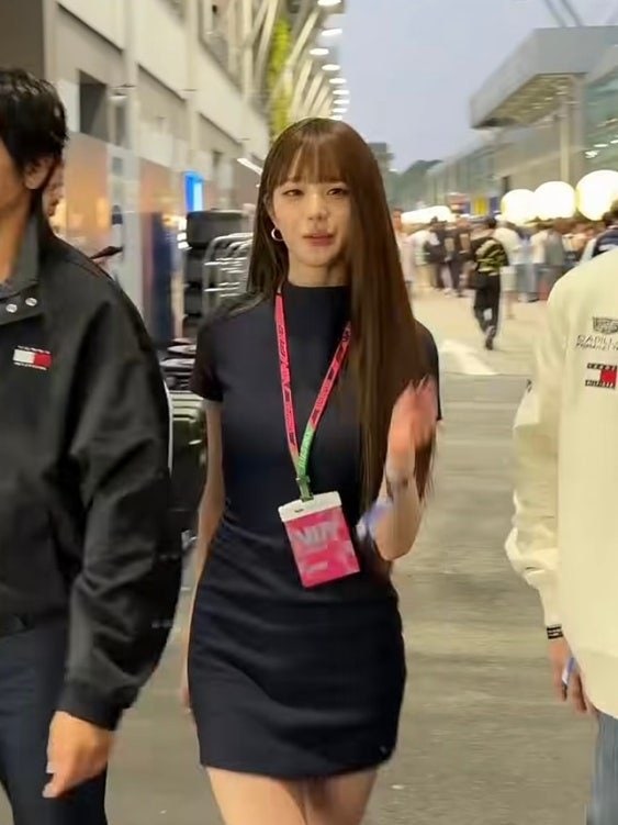 '이 핏 실화냐' 장원영 타미힐피거 초미니 원피스