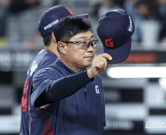 김태형"롯데 재계약 포기 소식에.." 팬들은 2년 더 하자! 가지마요!