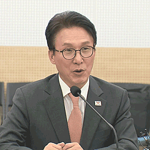 [충격] 김민석 "조희대 대법원장, 탄핵 포함 모든 방안 검토" 정국 발칵 뒤집혔다