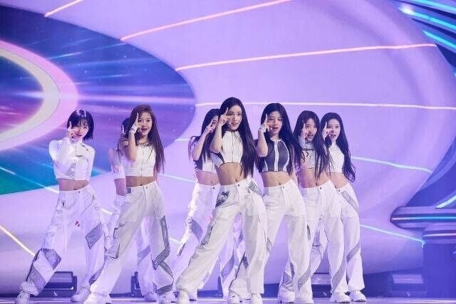 A2O LITE 데뷔 29시간 1위.. 종전 77시간 기록 깬 화제의 곡은?