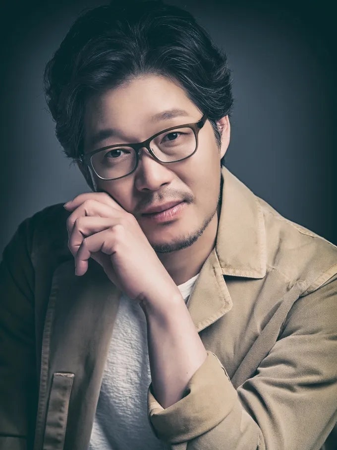 배우 유재명 프로필 나이 와이프 아내 12살 연하 결혼 아들 자녀 고향 학력, 영화 ‘수능, 출....