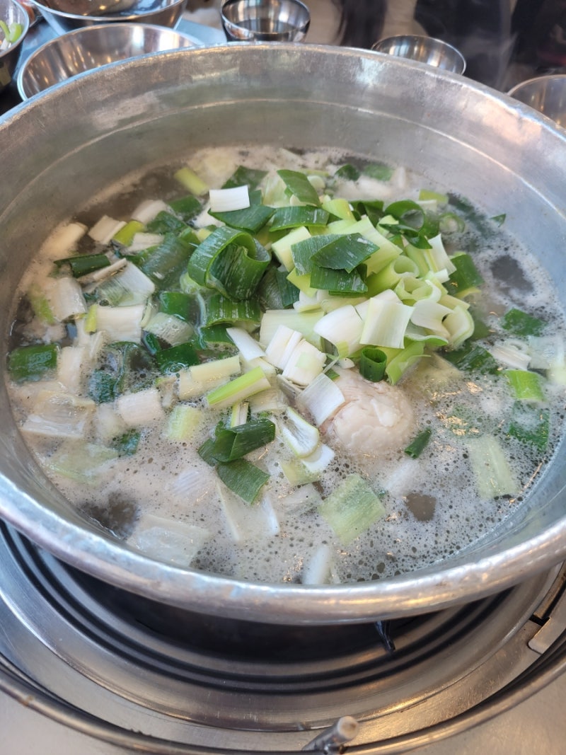 [진옥화할매 원조 닭한마리] 동대문종합시장 닭한마리 맛집